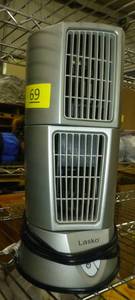lot 69 image: Lasko oscilating desktop fan