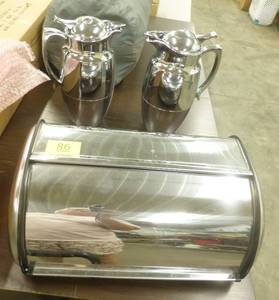 lot 86 image: 2 insulated carafes and a silver aluminum breadbox