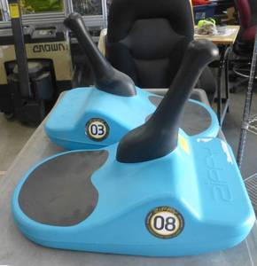 lot 132 image: Two ZIPFY kids snow sleds