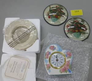 lot 164 image: Lenox picture frame, ceramic clock both new, and 2 vintage flower pictures
