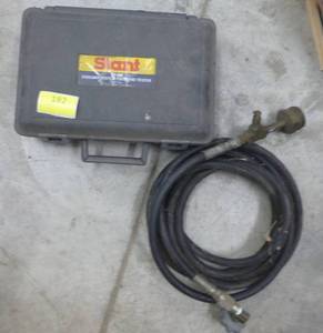 lot 182 image: cooling system pressure tester and hose