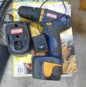 lot 183 image: Ryobi 7.2 drill