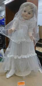 lot 205 image: Tall vintage EEGEE bride doll on stand26 inches tall