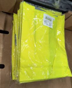 lot 213 image: 14 hi-vis safety vests sizes 4XL and 5XL