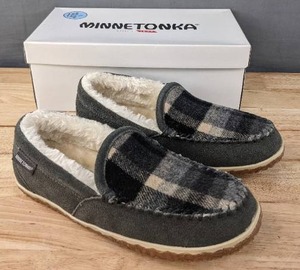 lot 21J image: New Minnetonka Tempe Moccasin Slipper Womens Size 9M Shoes Grey N