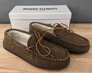 lot 51K image: New Minnetonka Pile Lined Moccasin Slipper Mens Size 10.5 Shoes Autumn Brown N