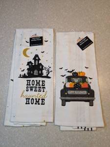 lot 430 image: Two New Halloween Kitchen Towels Pumpkins Bats P