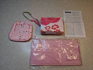 lot 447 image: New Insulated Foldable Tote Visor Holder Flowered Pouch Pink P