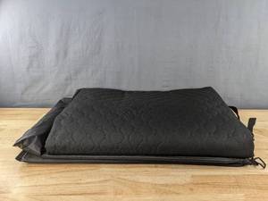 lot 59 image: New Backseat Extender for Dogs B