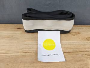 lot 127 image: New Steering Wheel Cover B