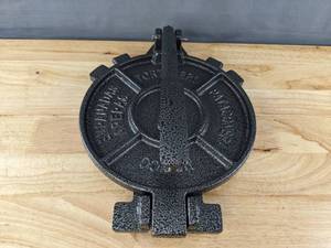 lot 176 image: 10 Heavy Duty Cast Iron TortillaRoti Press $56.99 Retail B