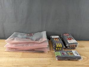 lot 180 image: Resellers Dream Assorted Mava Sports Wrist Wraps (6) and Knee Supports (6) B