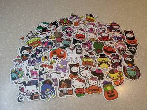 lot 453 image: 50 Brand New Paper Hello Kitty Halloween Style P