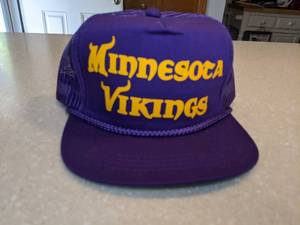 lot 461 image: New YUPOONG Minnesota Vikings Snap Back Hat Purple and Gold One Size Fits Most P