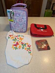 lot 467 image: New Lunch Bag Various Totes Bags Butterflies First Aid P