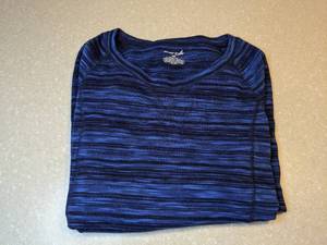 lot 468 image: New Womens exertek Long Sleeve Sweater Blue and Black Size Small P