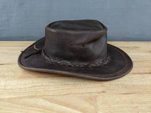 lot 87A image: Brand New Minnetonka Fold Up Dark Brown Hat Unisex Size Medium $64.95 Retail N