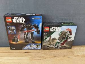 lot 20J image: Brand New LEGO Star Wars Darth Vader Mech and Boba Fetts Starship Microfighter Z