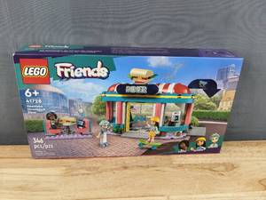 lot 42J image: Brand New LEGO Friends Heartlake Downtown Diner Z