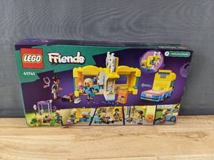 lot 39J image: Brand New LEGO Friends Dog Rescue Van $35 Retail Z