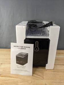 lot 52G image: New Kismile Countertop Ice Maker Z3912 (Black) B