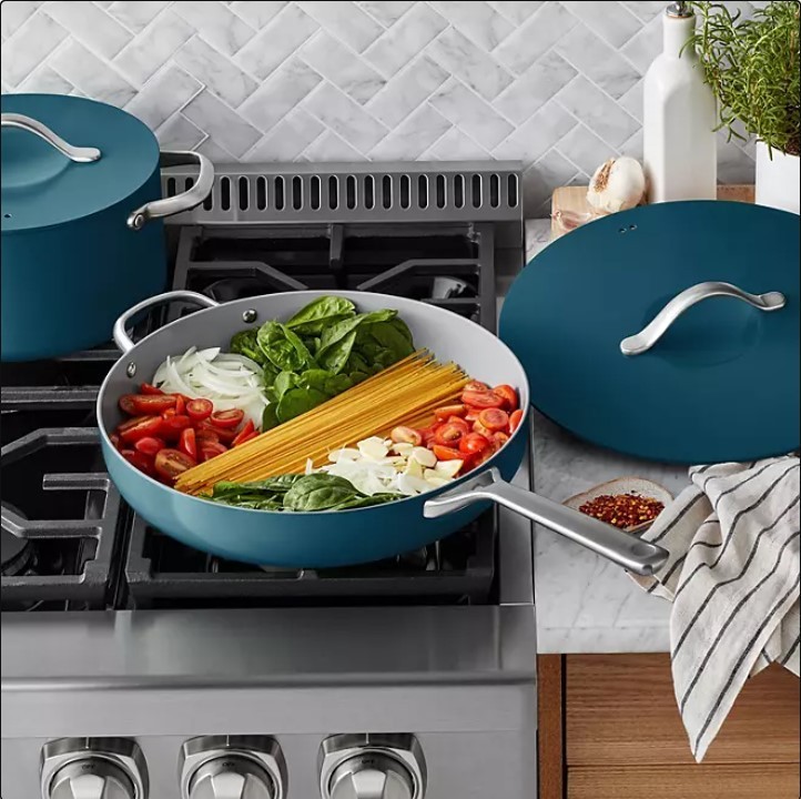 lot 133 image: NEW Members Mark 5.5-Quart Modern Ceramic Jumbo Cooker - Peacock Blue