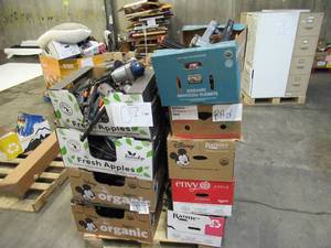 lot 107 image: Pallet of Overstock Store and Ecommerce Product and Returns - Power Tools