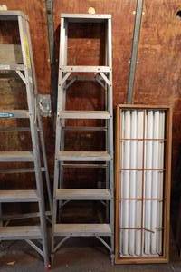 lot 23 image: 6 Aluminum Step Ladder