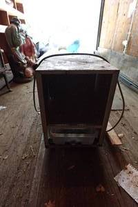 lot 32 image: Dehumidifier