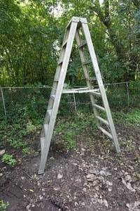 lot 35 image: Werner T408 8 Double Sided Aluminum Step Ladder