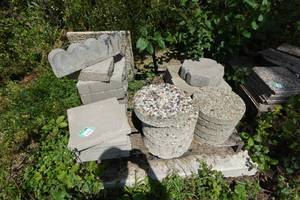 lot 310 image: Landscape Pavers