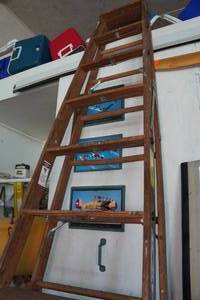 lot 63A image: Werner W3710 10 Wood Step Ladder