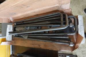 lot 209 image: Large U-Bolt Kit