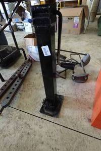 lot 234 image: Trailer Jack with Flat Base