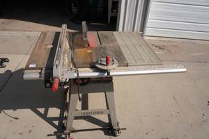 lot 1P image: Craftsman 10 Table Saw with Rolling Stand