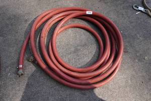 lot 67 image: Heavy Duty Air Hose