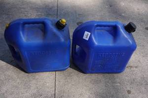 lot 71 image: 2 5-Gallon Kerosene Cans