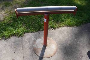 lot 74 image: Heavy Duty Roller Stand