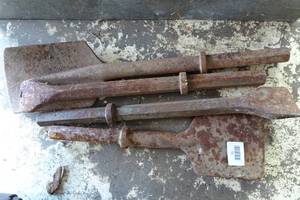 lot 11 image: Jackhammer Bits