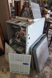 lot 95 image: Carrier Natural Gas Furnace with AC Parts