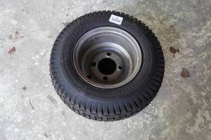 lot 262 image: Turf Saver 16x6.50-8NHS Tires on Wheels