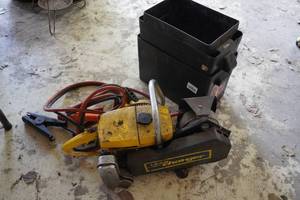 lot 227 image: Lear Charger McCulloch Powered Gas Battery ChargerJumper