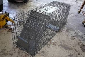 lot 220 image: Havahart Live Animal Trap