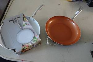 lot 129 image: 2 Fry Pans