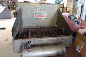 lot 285A image: Scotsman KampKook Gas Camping Stove