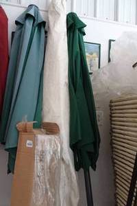 lot 116 image: 3 Patio Umbrellas