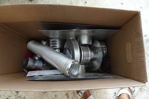 lot 117 image: Aluminum Venting
