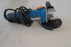 lot 179 image: Wel-Bilt 4-12 Angle Grinder