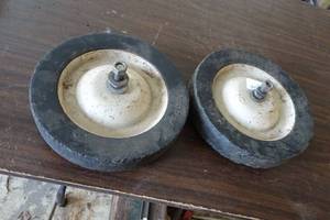 lot 189 image: Utility Wheels with Solid Tires