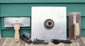 lot 37 image: Drywall Sheet Rocking Tools